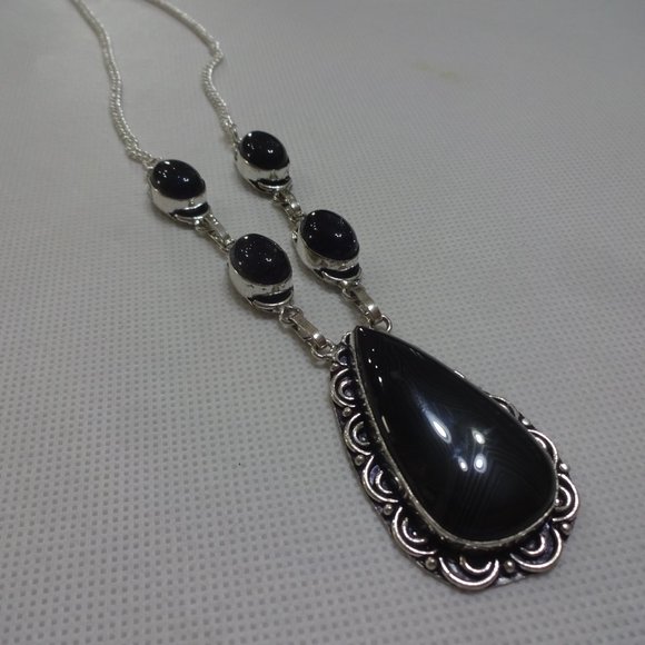 Gorgeous "BLACK BOTSWANA AGATE & BLUE SUNSTONE Handmade Sterling Pendant Neck. - Picture 3 of 3